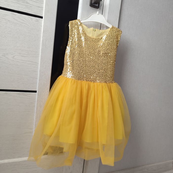 Святкові сукні для дівчинки