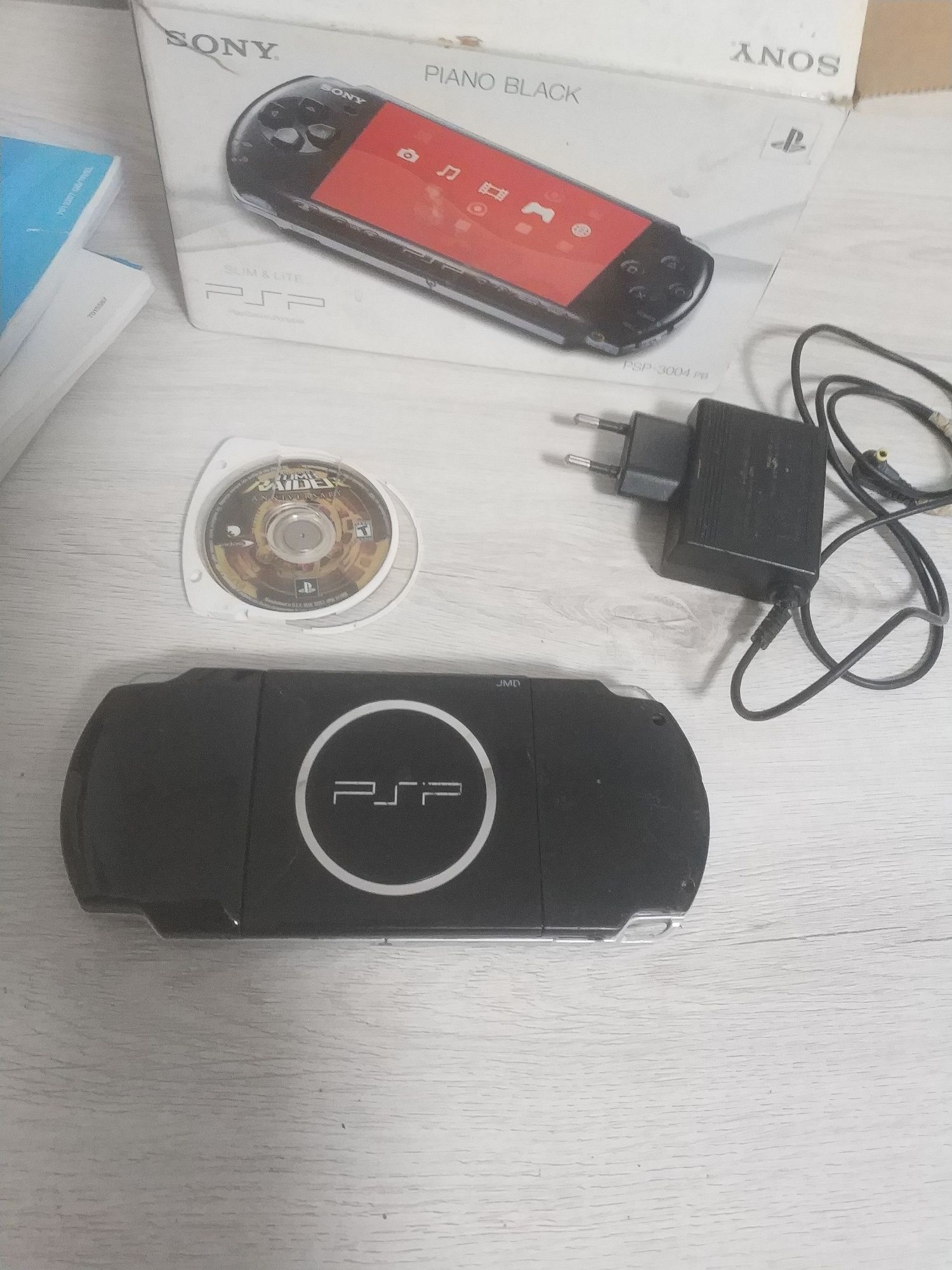 Sony PSP-3004PB play Station.Portable