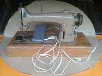 Промислова швейна машина  22-го класу (виготовлена в СССР)