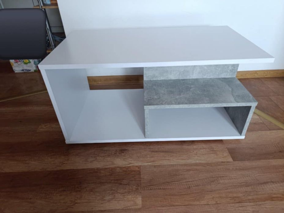 Stolik kawowy do salonu