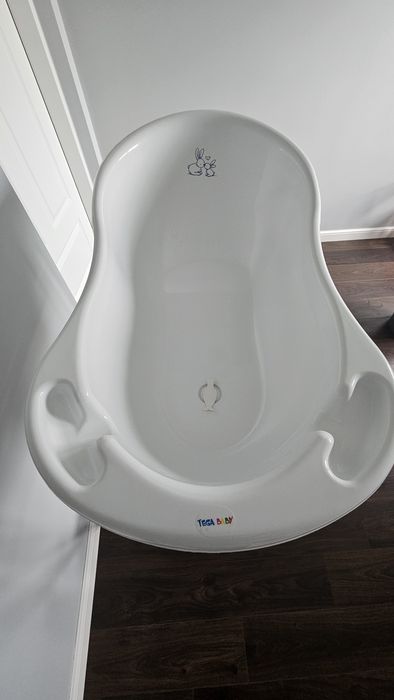 Wanienka dla dziecka ze stelażem