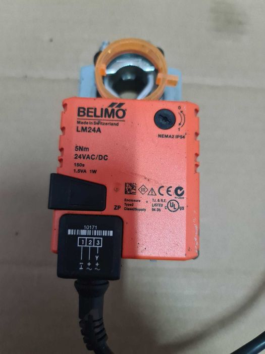 Siłownik obrotowy LM24A 5 Nm, AC/DC 24 V, ON/OFF, 3-poz., 150 s, IP54
