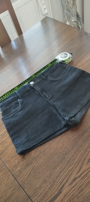 Krótkie spodenki czarne jeans i inne