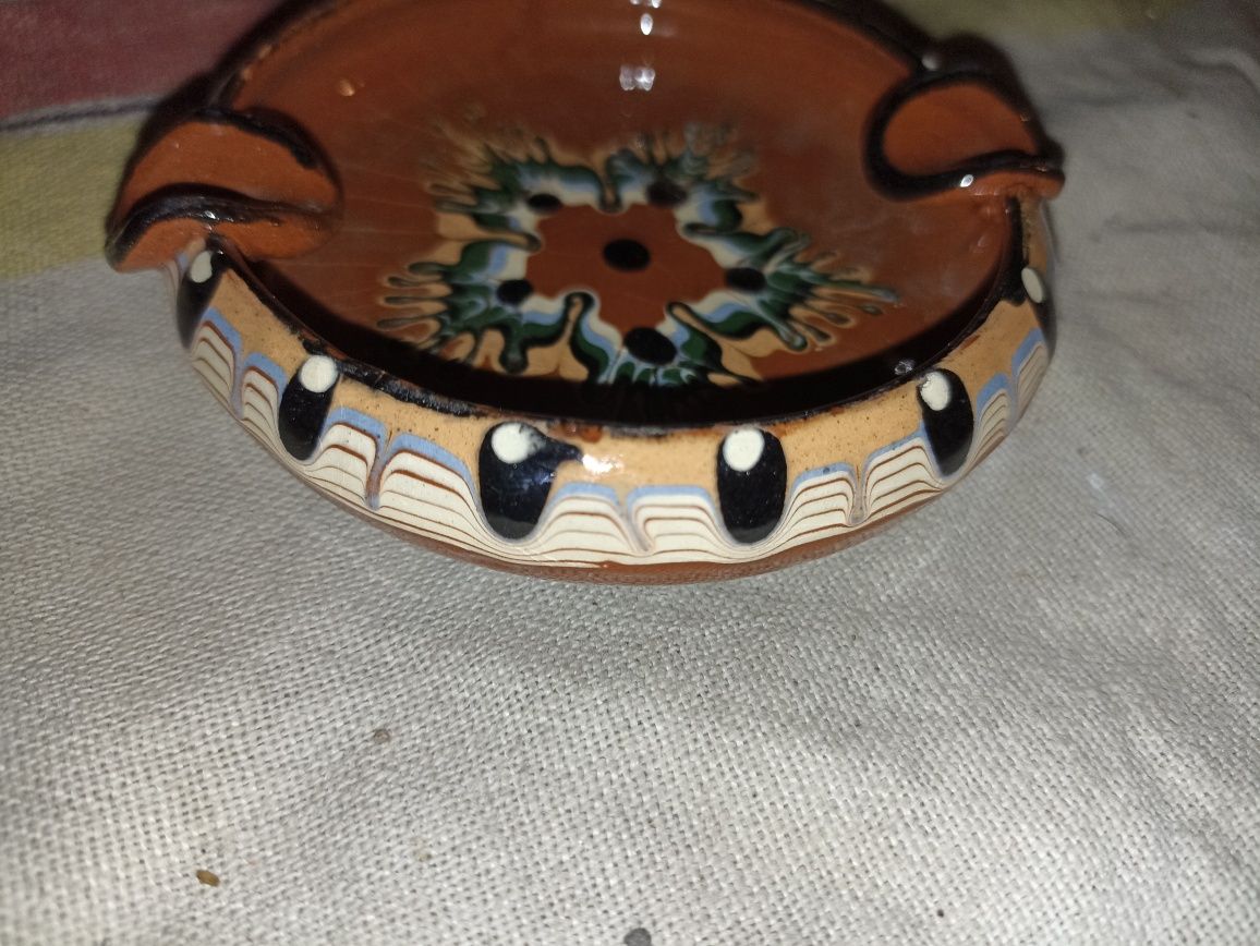 Stara vintage ceramiczna malowana popielniczka