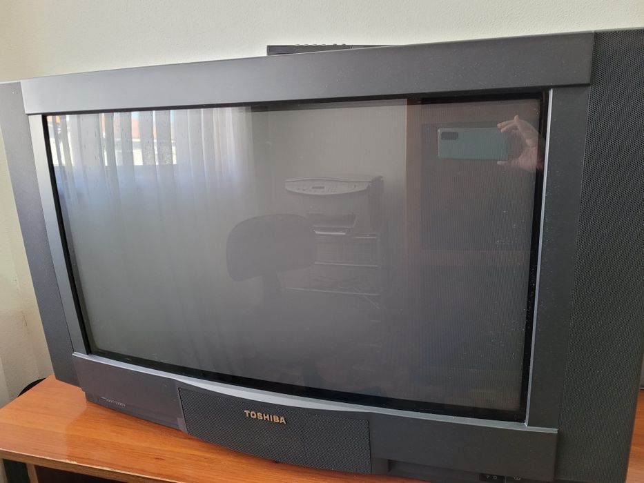 Vendo TV com comando