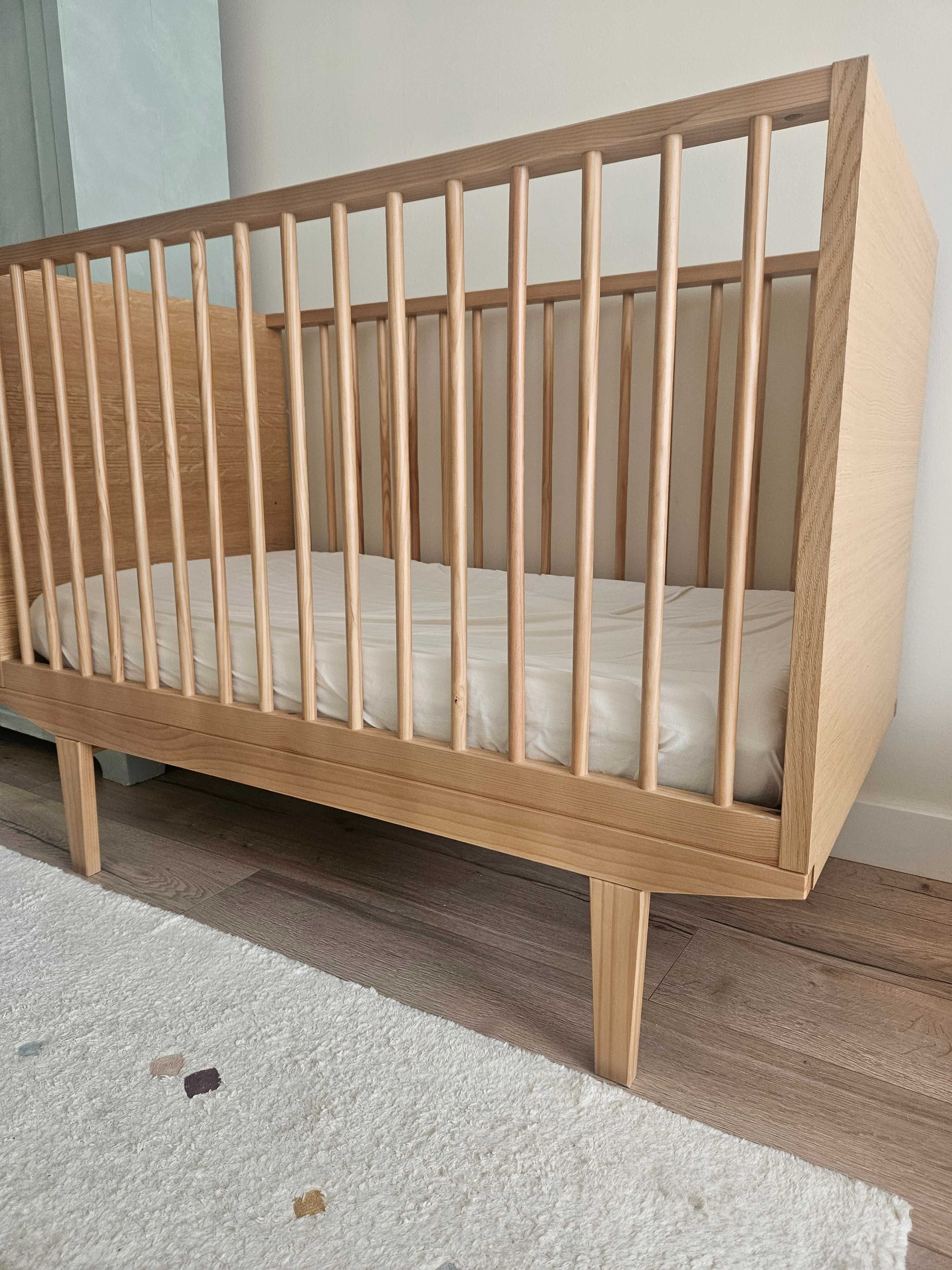 Cama grades com colchão ecus care