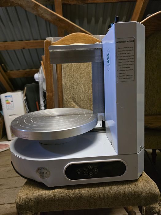 Maszyna do tynkowania tortów