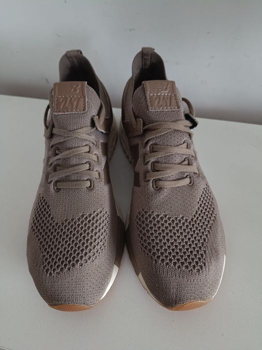 New Balance 247  r.43/44 (28 cm) buty męskie sportowe