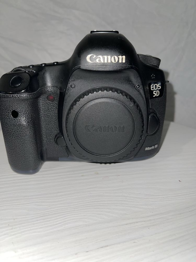 Тушка Canon 5dm3