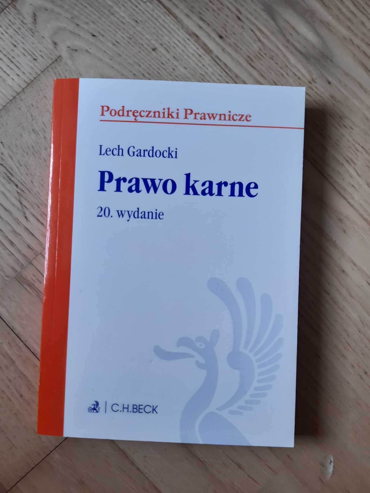 Prawo karne. Podręczniki prawnicze