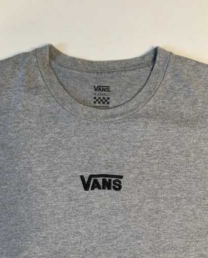 Футболка Vans розмір L (оверсайз)