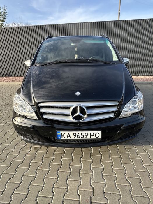 Продам автомобіль Mercedes Viano 2013