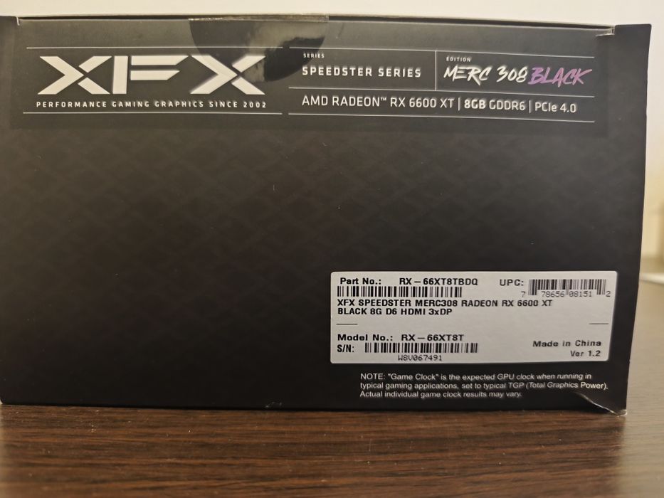 Placa Gráfica AMD Radeon RX 6600 XT Black 8GB GDDR6