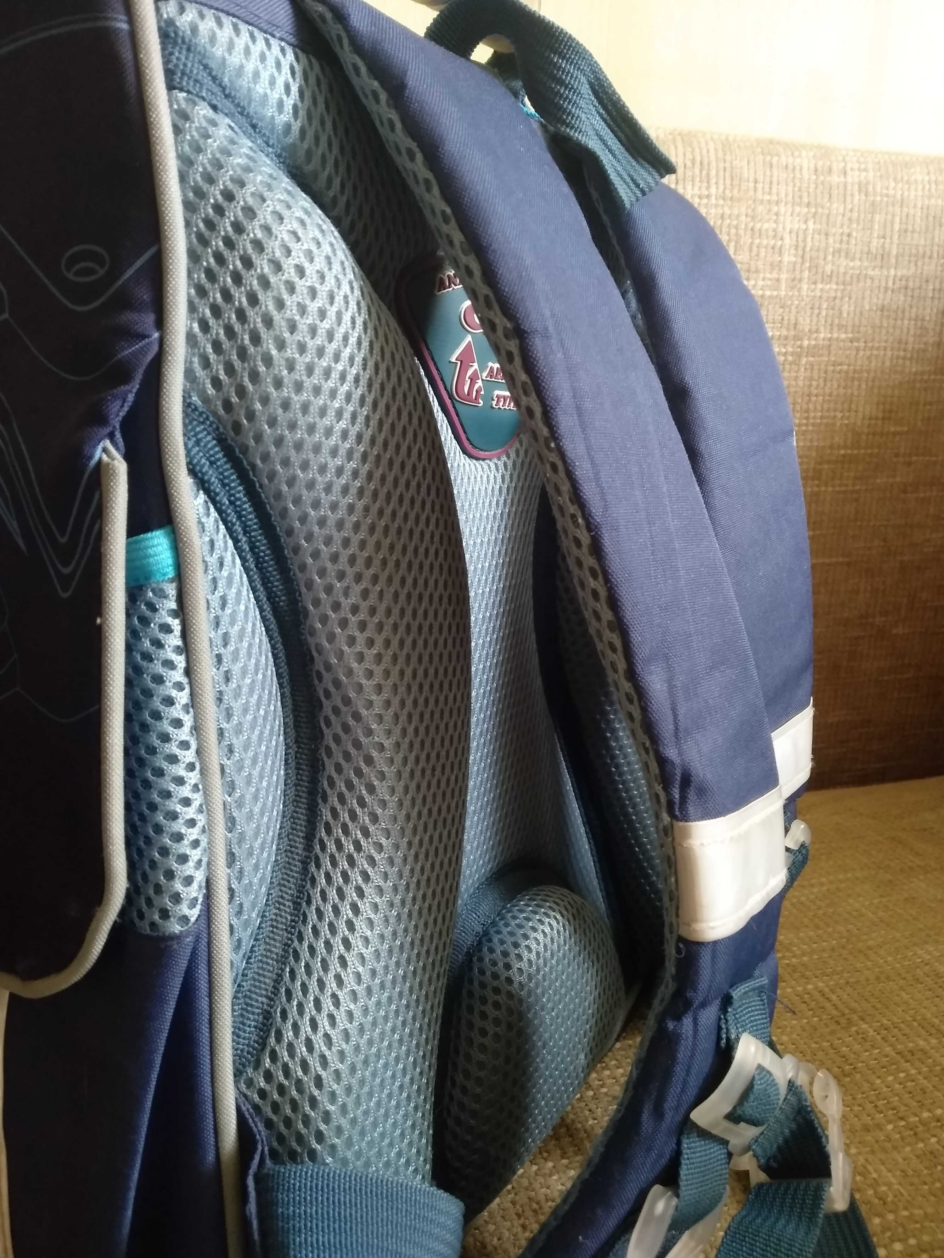 Рюкзак шкільний ортопедична спинка+рюкзак в подарунок