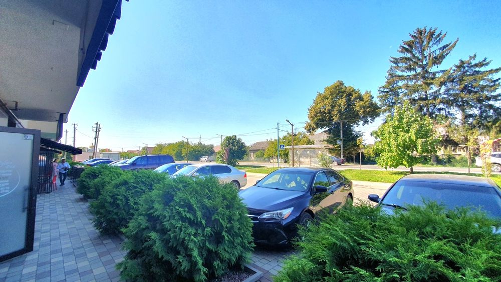 ПРОДАЖ КОМЕРЦІЙНОГО приміщення при центральній дорозі в'їзду в Ужгород