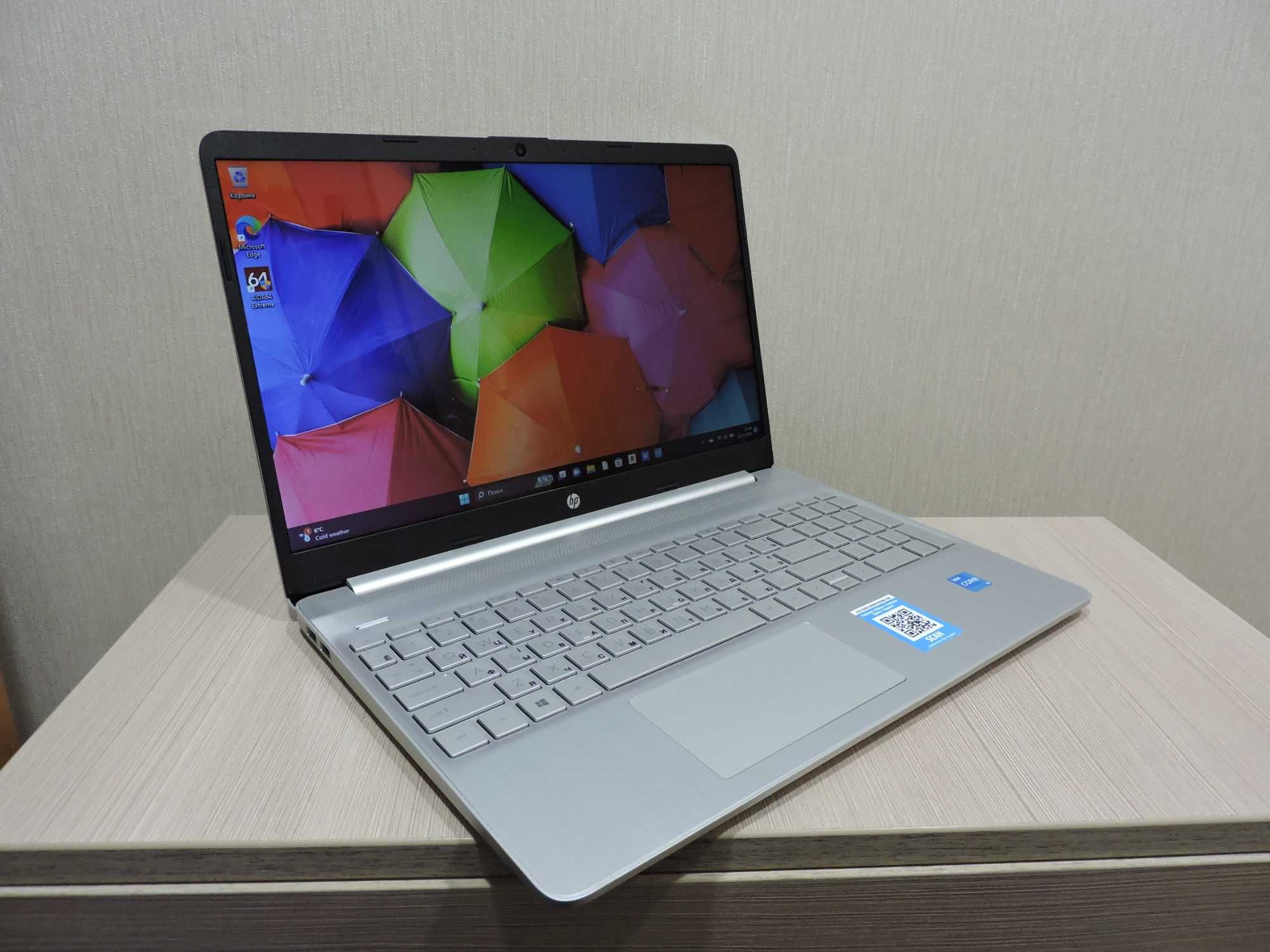 Hewlett-Packard/15.6"/Core i3 1115G4/8GB/SSD 256/UHD