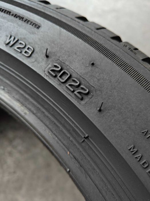 2шт R18 225 45 шини зимові 22р Bridgestone Blizzak LM005