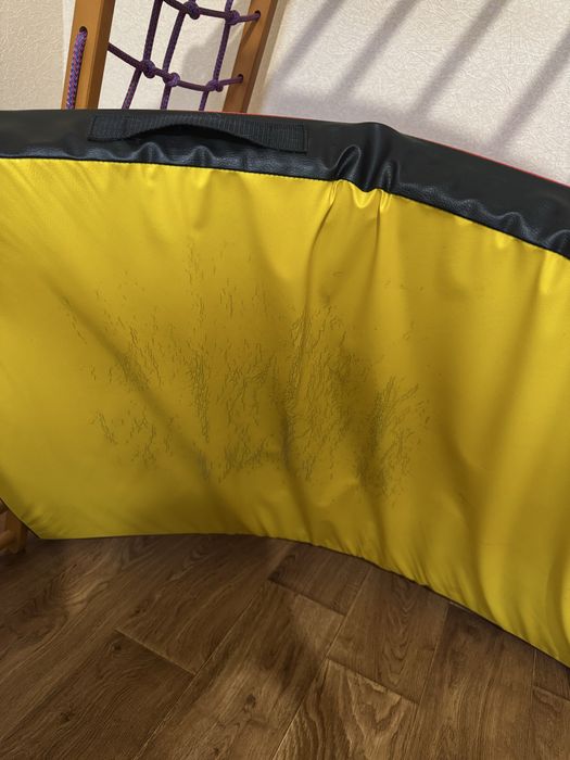 Дитячий спортивний куточок уголок пиклера