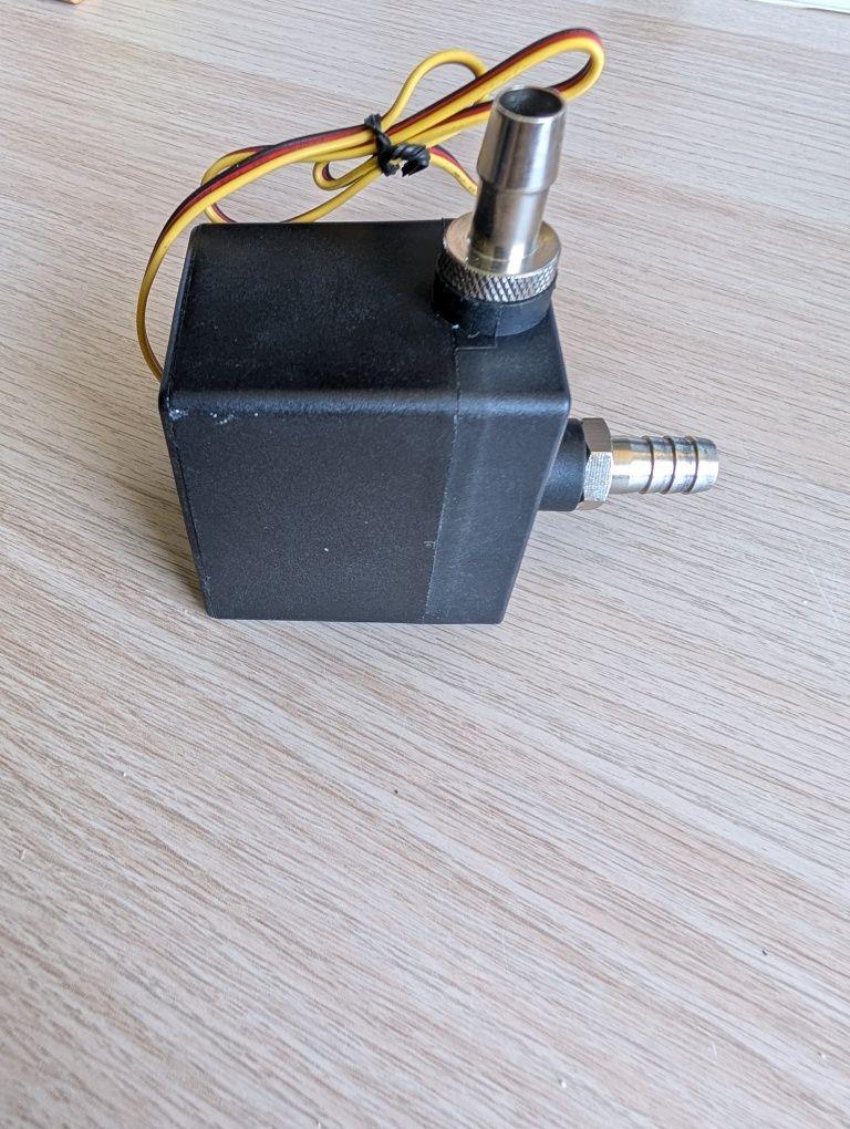 Phobya DCP-260 PWM – pompa do chłodzenia cieczą