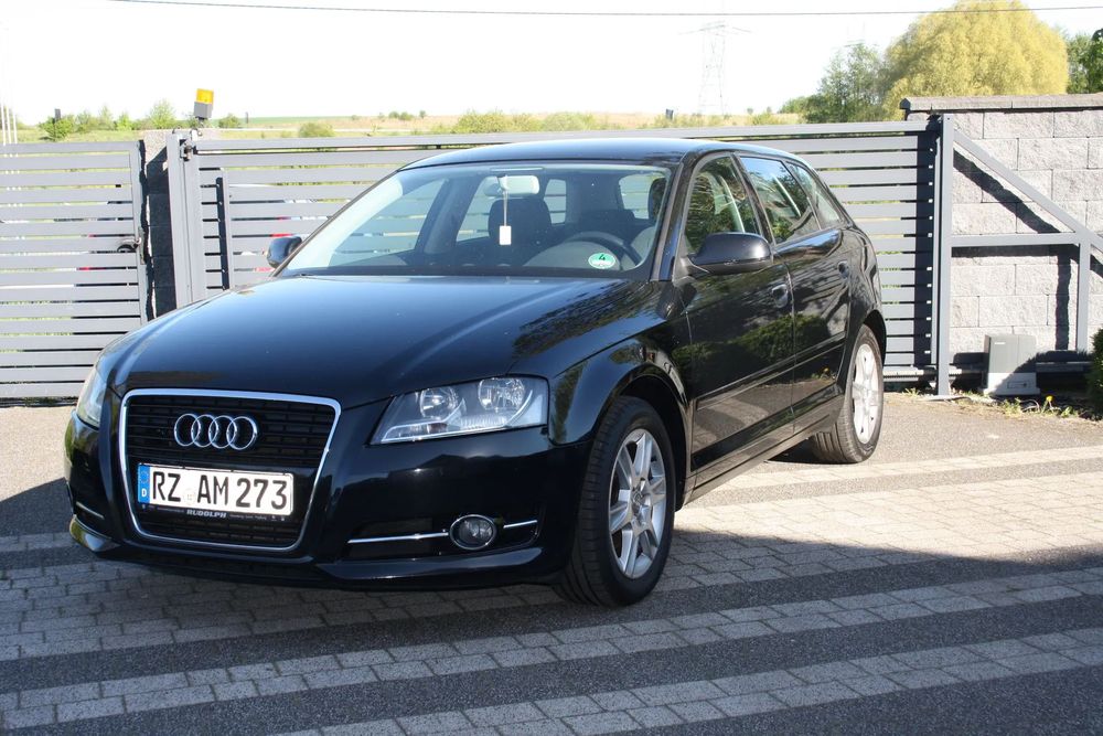 Audi A3 Sportback Audi A3 8P 2010r. Benzyna 1.6 MPI 102 KM. Stan bardzo dobry.