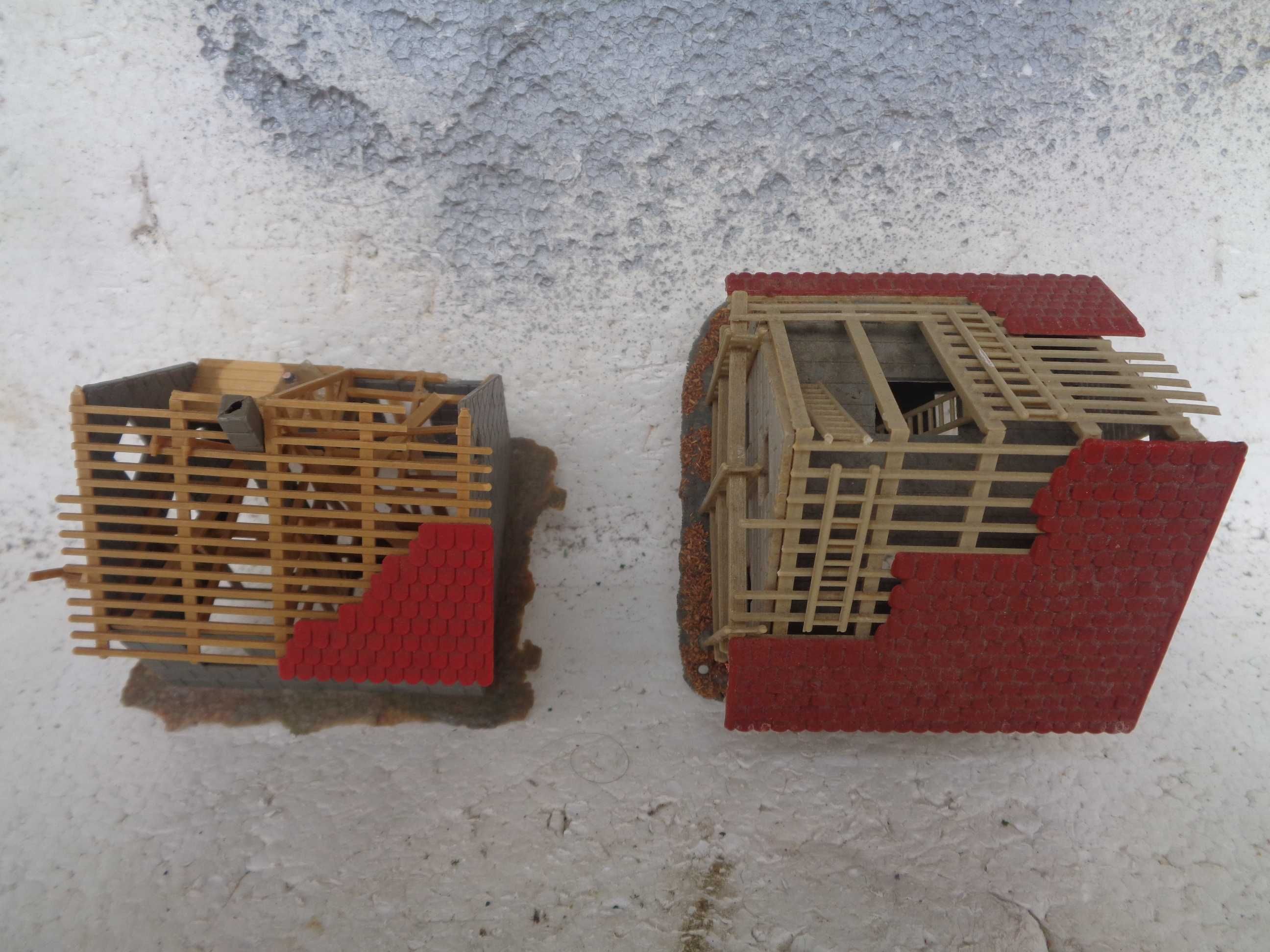 1:87 Faller 2 moradias em construção para pista comboio