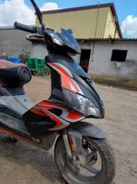 Sprzedam skuter Aprilia Sr factory p/g