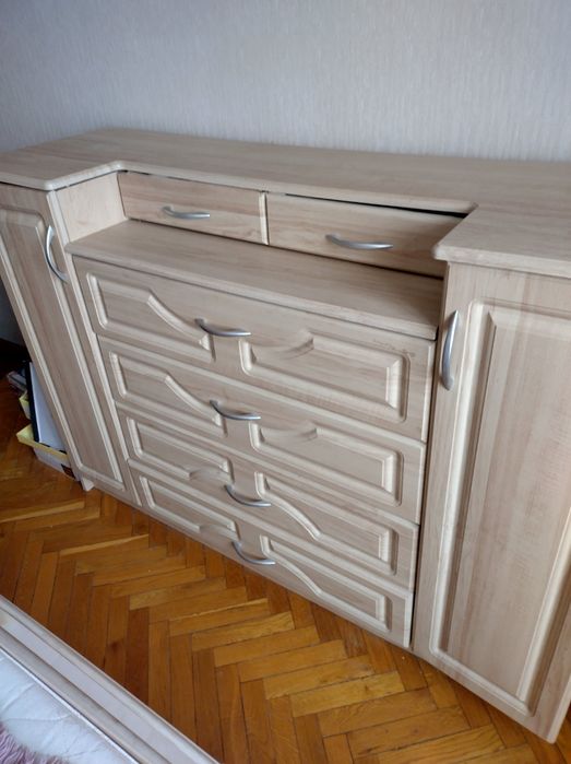 Продаються меблі для спальні
