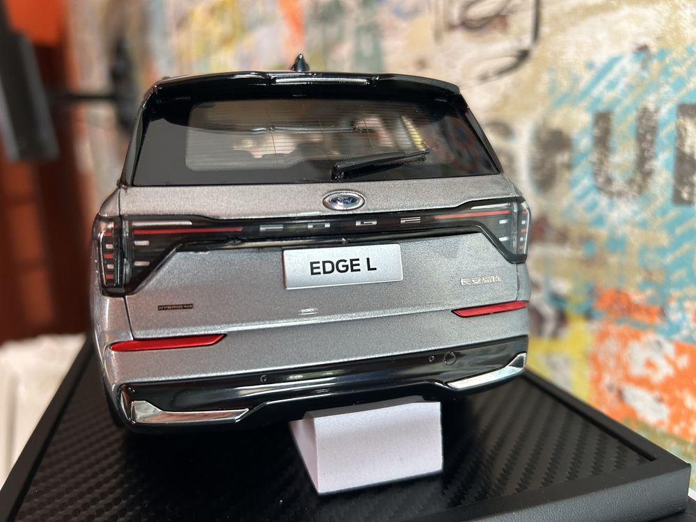 Model 1:18 Forda EDGE L 2024