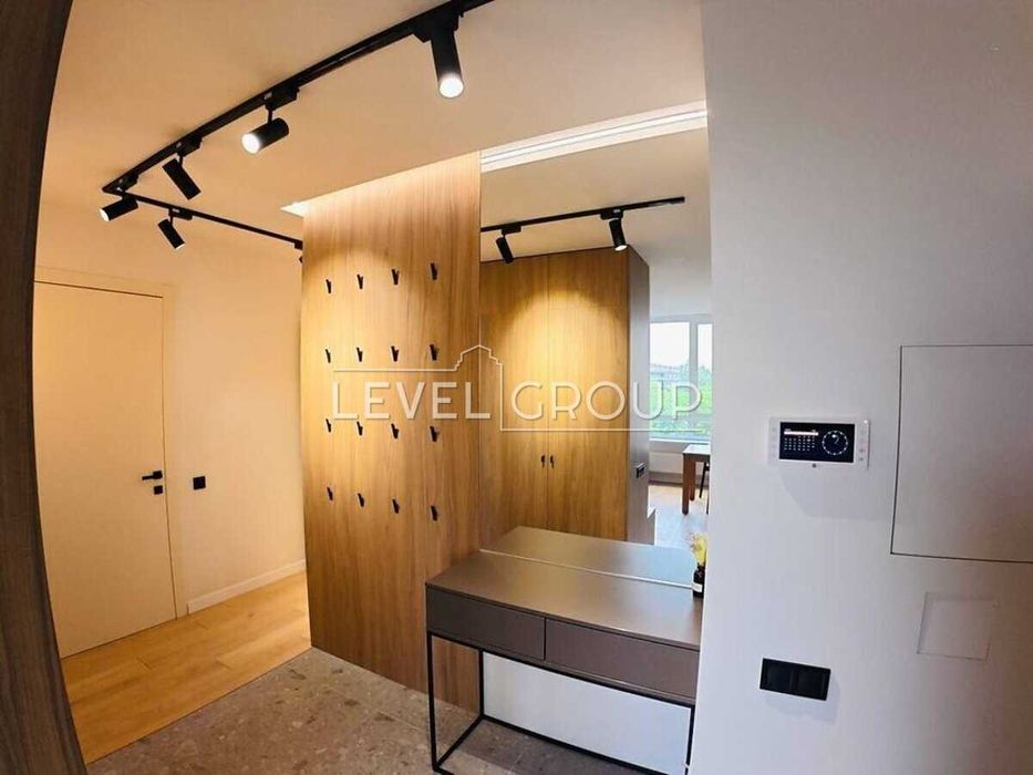 Продаж 2-кімнатної квартири з ремонтом ЖК Файна Таун