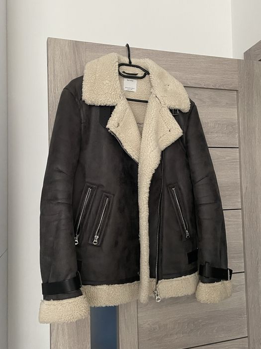 Сіра дублянка Bershka