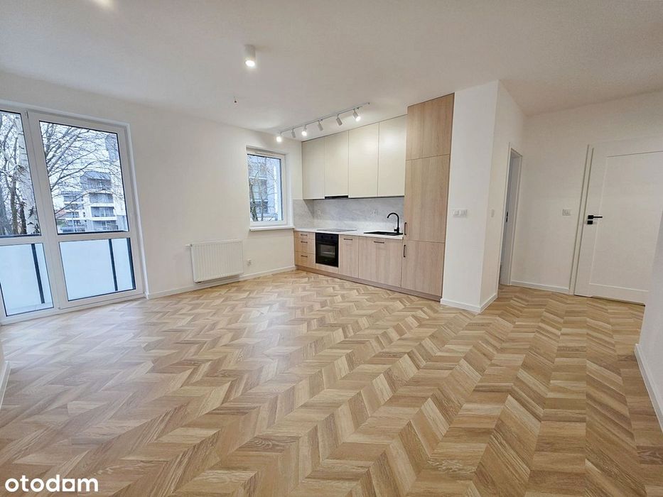 Śliczne, nowe 3 pokojowe. Narożny balkon. Komórka. M-ce postojowe.