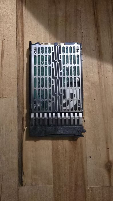 Dysk HP G5 G6 G7 146GB 10k SAS DG146ABAB + kieszeń4