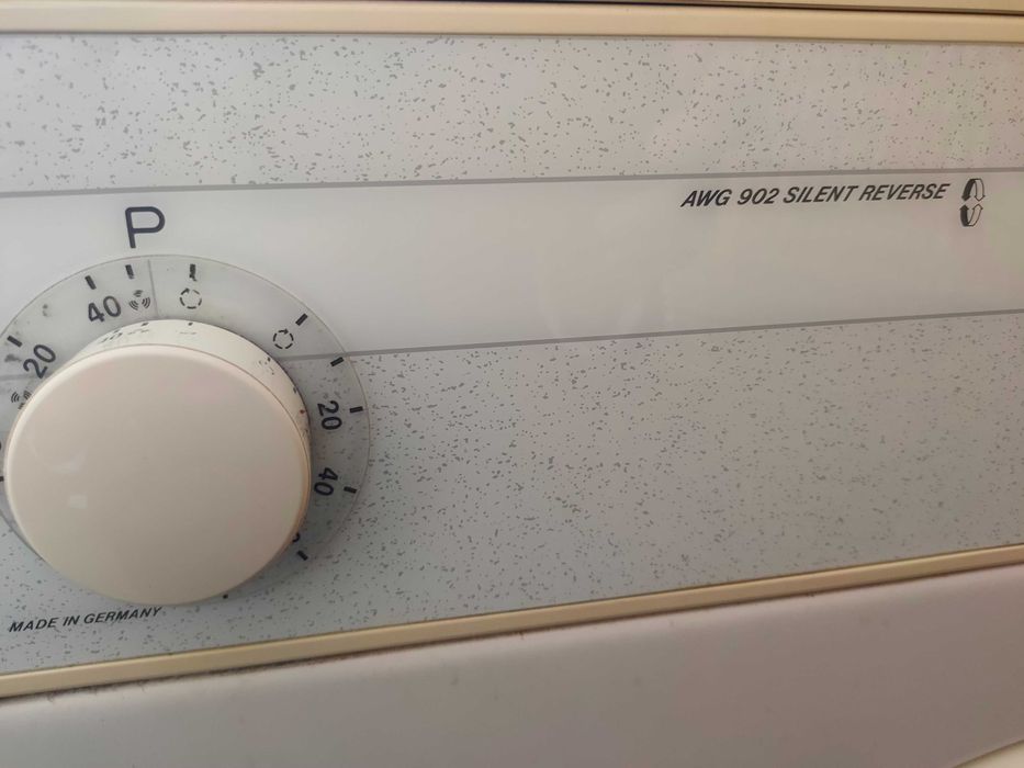 máquina de secar roupa