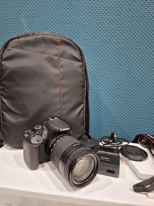 Продам Canon EOS 700D + об'єктив 18-135mm IS