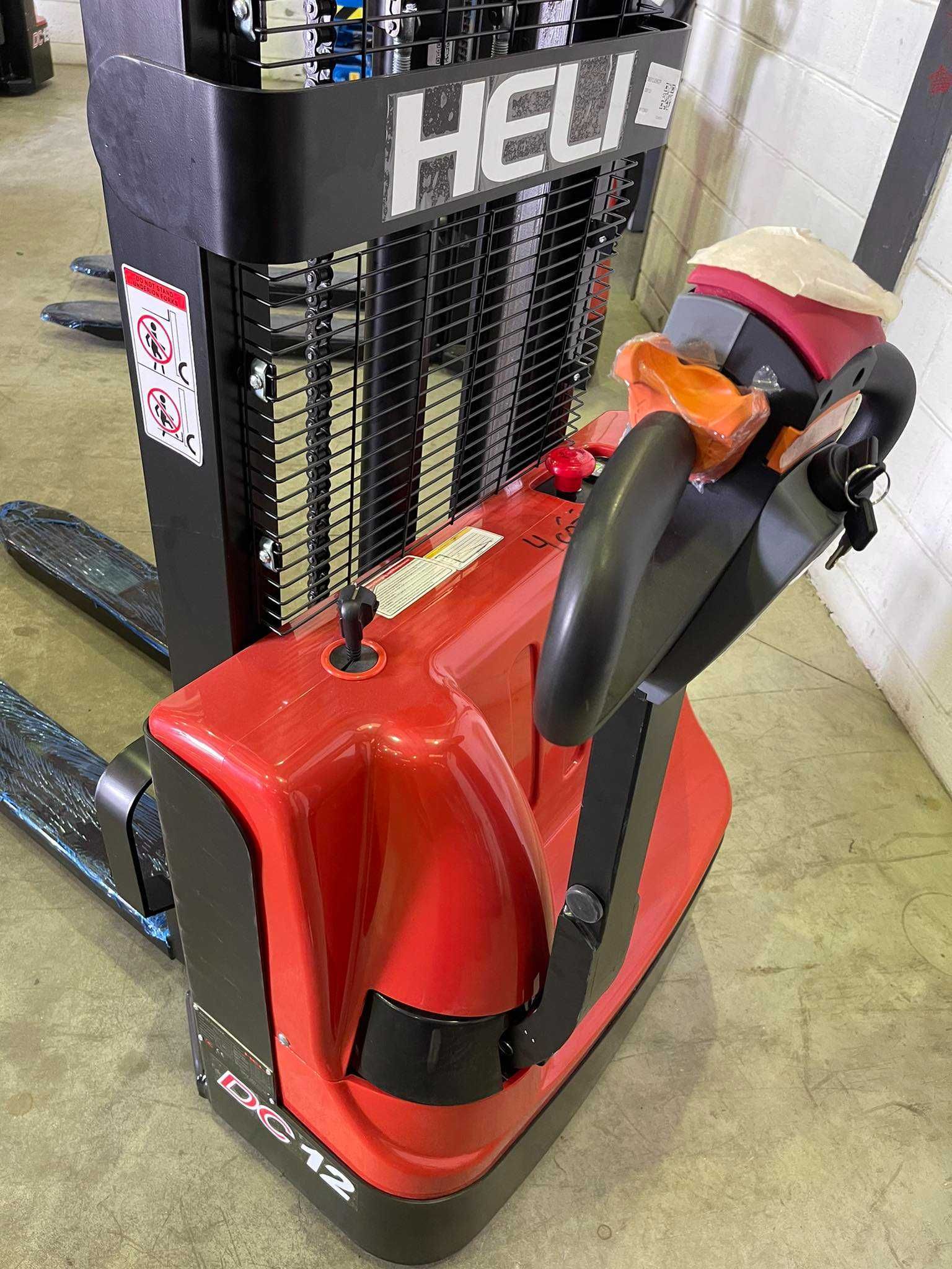 Stacker Elétrico litio Heli Novo 2.5m (NOVO)
