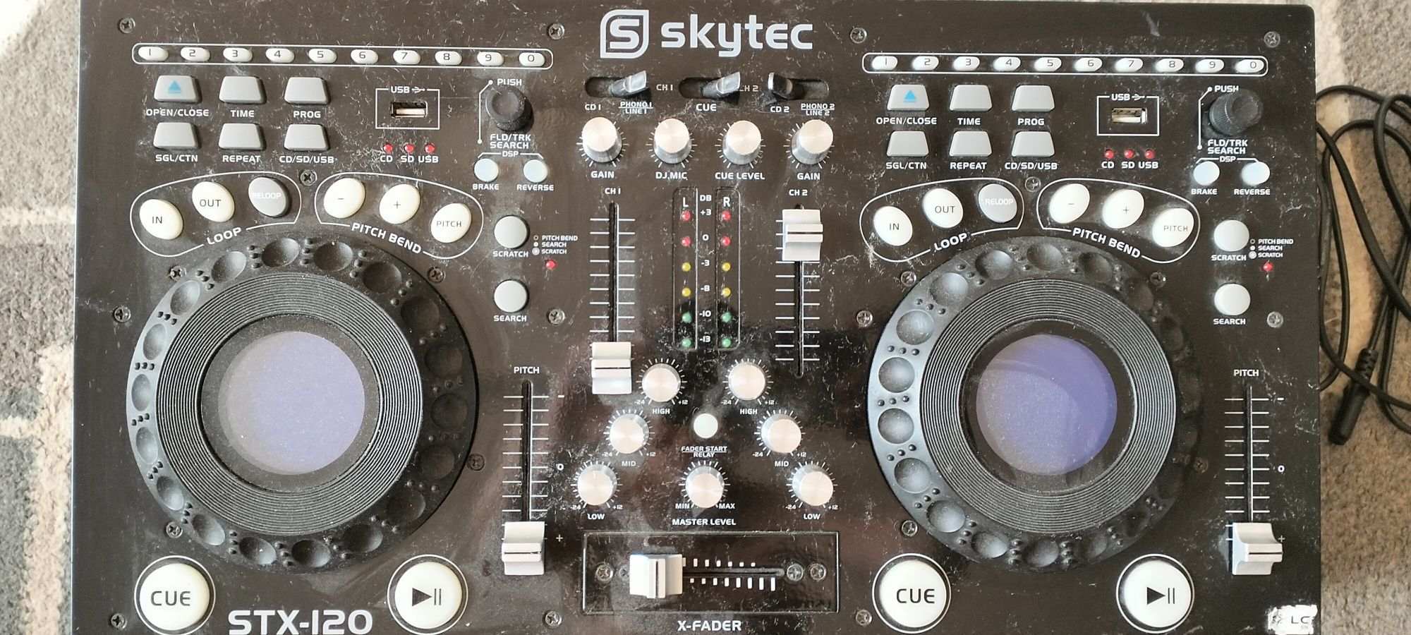 Konsola dj skytec STX-120