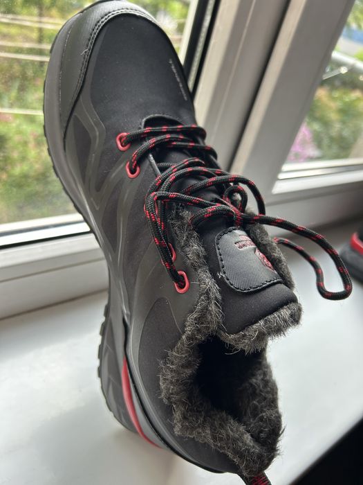 Чоловічі кросівки зимові