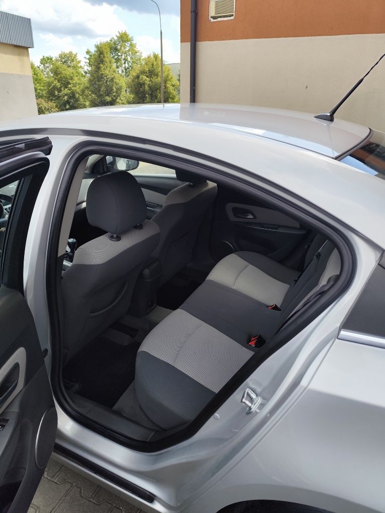 Chevrolet Cruze.