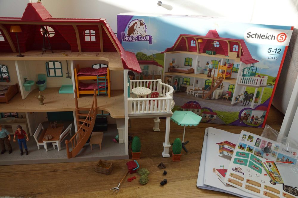 Schleich Duże Centrum Jeździeckie Horse Club 42416 zestaw do konii