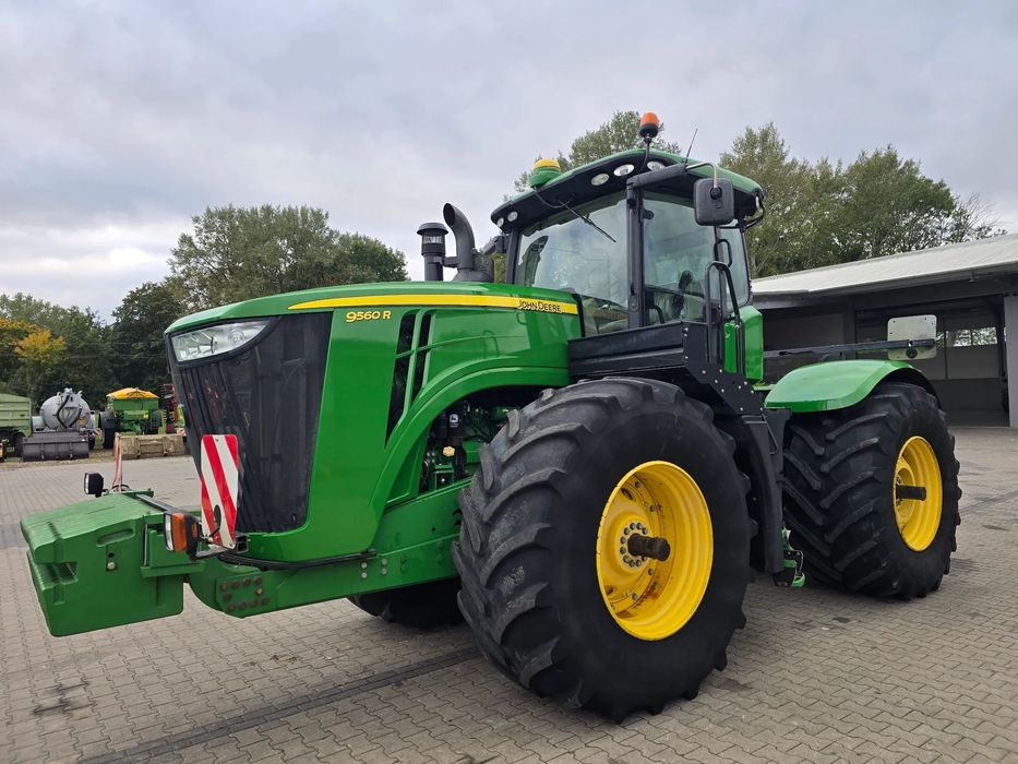 John Deere 9560R  John Deere 9560R