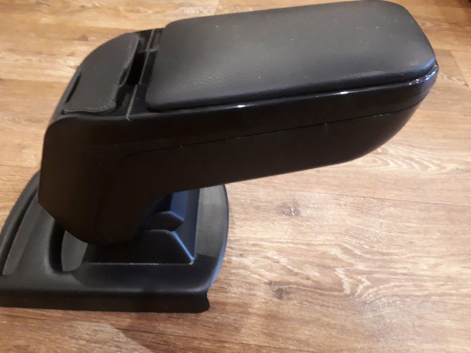 Продам подлокотник Армстронг