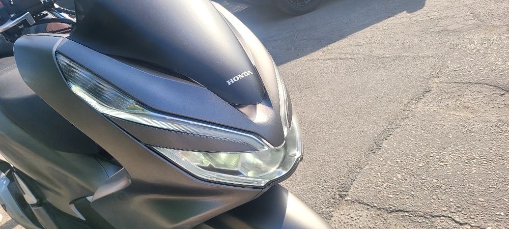 Продам скутер Honda PCX- 150 2019 року!