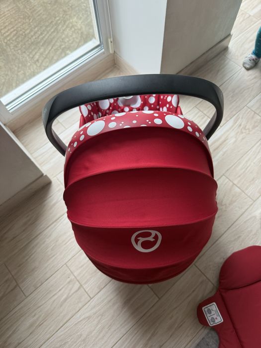 Автокрісло Cybex  Cloud Z  by Jeremy Scott