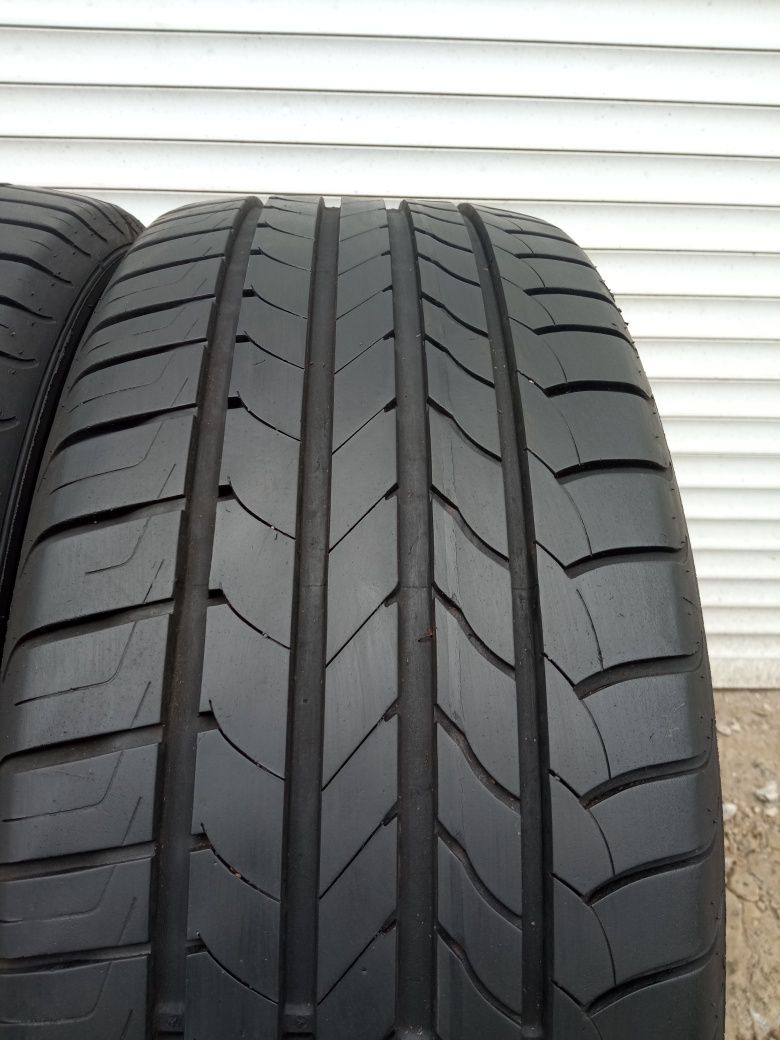 215/50R17 Goodyear 3500 гр хорошая пара