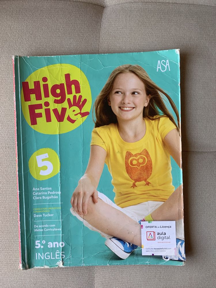 Livro  escolar Inglês 5 ano