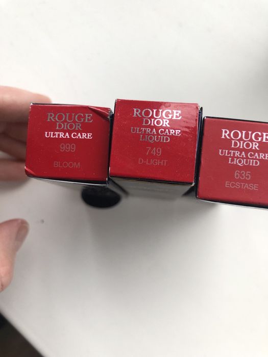 Продам помаду  Dior