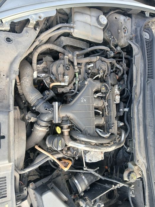 Volvo v50 maska I inne 2.0hdi