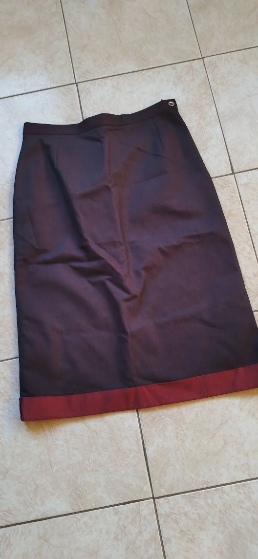 Saia c/ bainha senhora.
