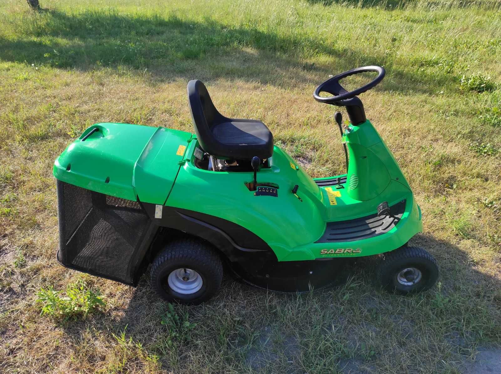 Kosiarka traktorek John Deere F 72 11,5 km z Niemiec