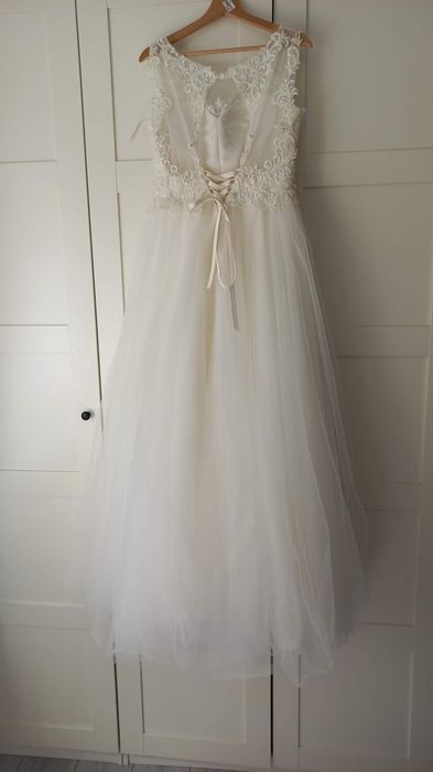 Piękna suknia ślubna